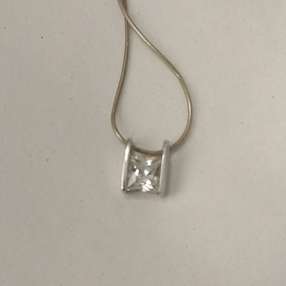 Gorgeous 925 Sterling Sliver CZ Square Cut Pendant Box Chain Necklace 17"